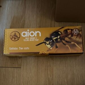 Aion Wasp, Hornet & Yellow Jacket Trap - Yellow/Brown Packaging